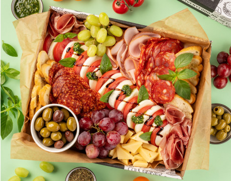 Caprese Food Box №16