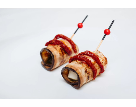 Eggplant roll with mozzarella