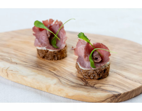 Roast Beef Canapes with Caesar Sauce