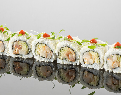 Spicy Amberjack Roll