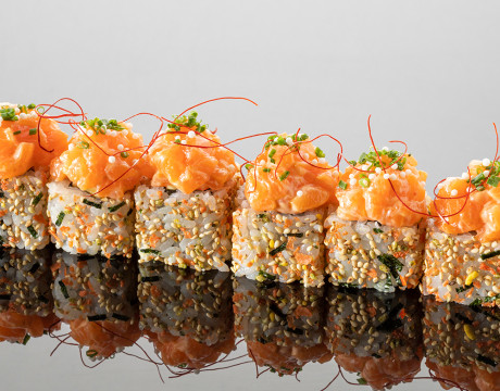 Spicy Salmon Roll